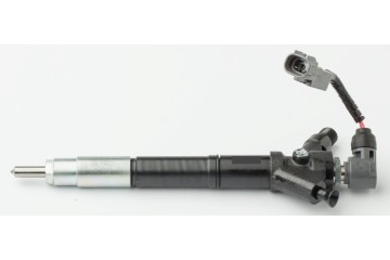 INJECTOR TOYOTA DENSO DCRI200110 KM 23670 0R040 23670 0R041 23670 26011 Car type cargo vans passenger cars