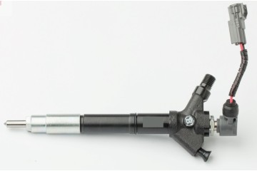 INJECTOR TOYOTA DENSO DCRI200110 KM 23670 0R040 23670 0R041 23670 26011 Engine type diesel