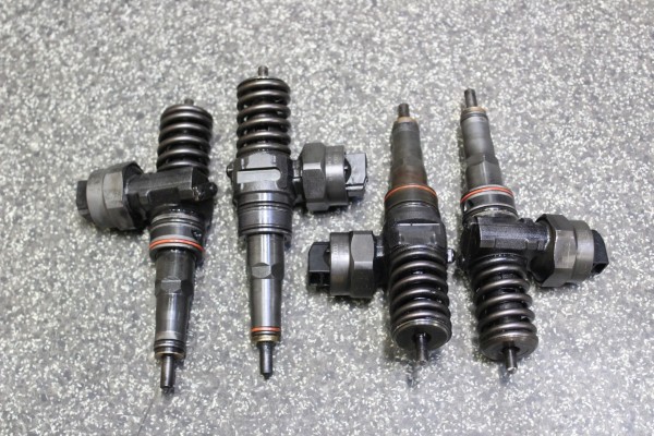 VALVE EGR VW 2 0TDI Catalog number of the original 038130073F