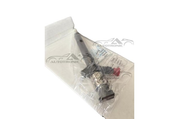 Denso DCRI107610 Injection nozzle 1pcs Toyota Avensis injector Quality of parts according to GVO Q original with factory logo OE