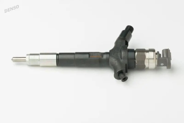 INJECTOR DCRI300300 DENSO NISSAN MURANO NAVARA Engine type not specified