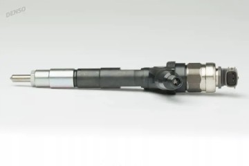 INJECTOR DCRI300300 DENSO NISSAN MURANO NAVARA Car type cargo vans passenger cars