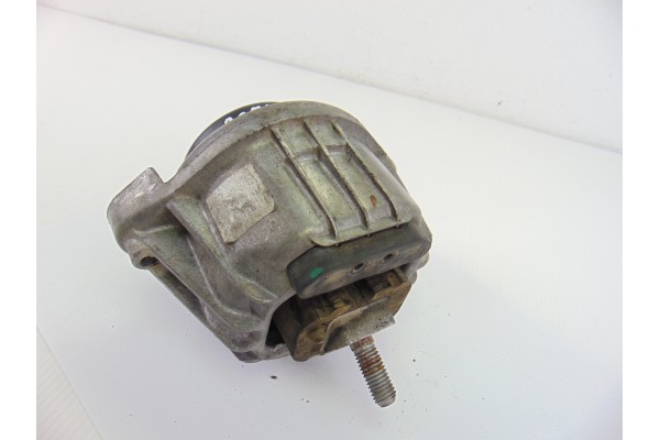 13981112 SOPORTE MOTOR BMW SERIE X1 (E84) sDrive 18d 13981112 205092 BMW - 1