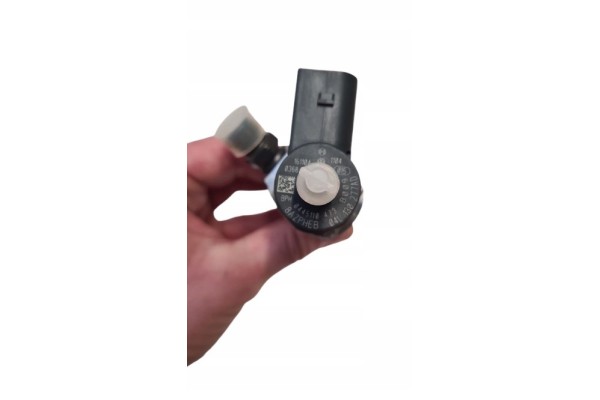 NEW ORIGINAL INJECTOR VW GOLF VII 1 6 TDI 04L130277AD 0445110473 EAN GTIN 4047025012973
