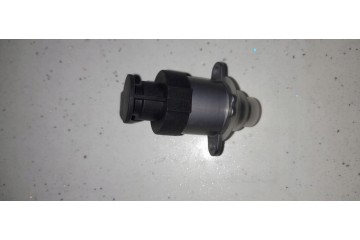 Fuel pressure regulators VEMO V10 11 0854 EAN GTIN 4046001826191
