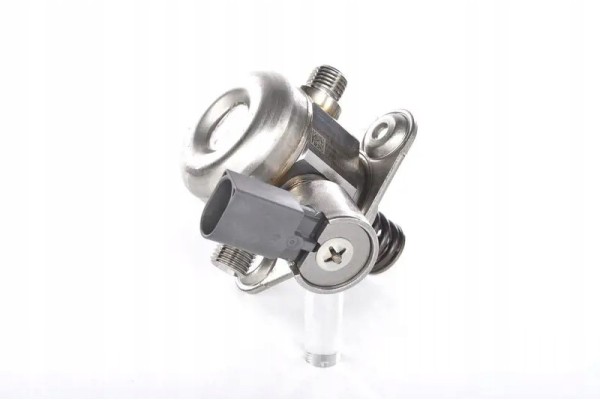 HIGH PRESSURE PUMP 0 261 520 130 BOSCH BMW Catalog number of the original BMW 13 51 7 610 761