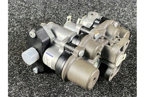 DAF XF 95 SIX WAY SAFETY VALVE 1612054 Car type trucks
