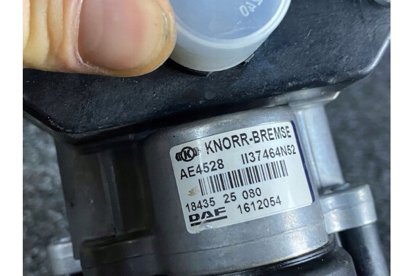 DAF XF 95 SIX WAY SAFETY VALVE 1612054 Catalog number of the original 1612054