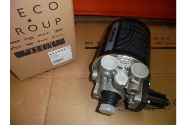 BASE OF THE IVECO EUROTRAKKER 8137622 DEHUMIDIFIER