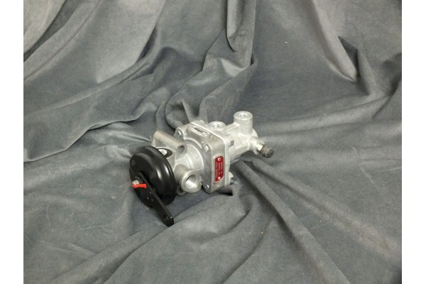 Trailer control valve 4700152550 Packaging status original