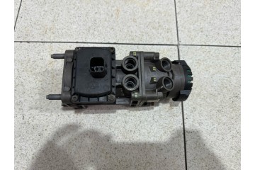 Brake Main Valve Mercedes Actros MP 4 A0044311506 Catalog number of the part Zawor Glowny Hamulca Mercedes Actros MP 4 A00443115