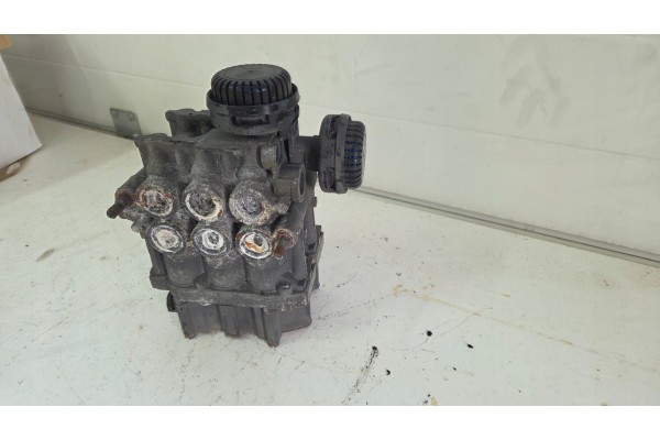 solenoid valve magnetic valve wabco 4729051140 scania volvo fh Car type trucks