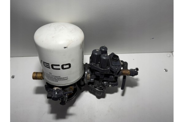 Dehumidifier Air Valve APM Iveco S Way S Way 5802223716 Catalog number of the part Osuszacz Zawor Powietrza APM Iveco S Way S Wa