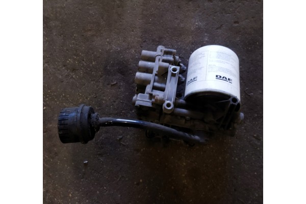 DEHUMIDIFIER VALVE DAF XF 106 1973216 Catalog number of the part 1973216 K075169 17217132 ELA1000 1925363