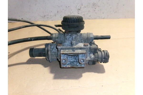 VALVE BRAKE FORCE CORRECTOR VOLVO FL 4757210040 Car type trucks