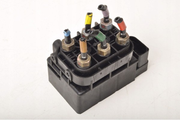 VOLVO XC60 II PNEUMATICS DISTRIBUTOR 15 1521 0033 2 Quality of parts according to GVO O original with manufacturer s logo OE