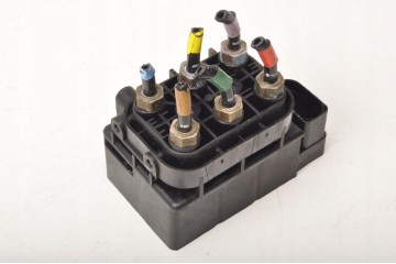 VOLVO XC60 II PNEUMATICS DISTRIBUTOR 15 1521 0033 2 Quality of parts according to GVO O original with manufacturer s logo OE