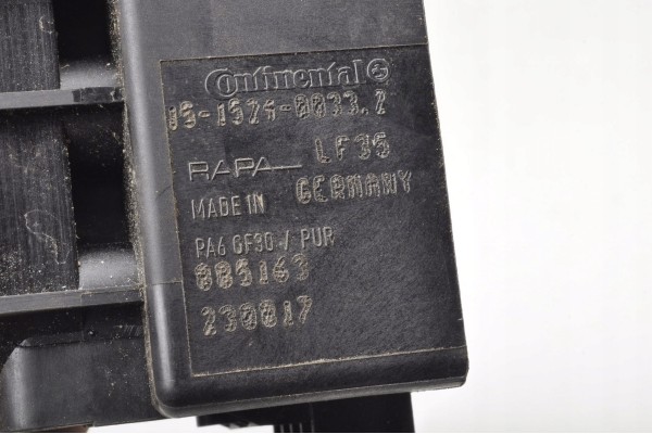 VOLVO XC60 II PNEUMATICS DISTRIBUTOR 15 1521 0033 2 Catalog number of the part 15 1521 0033 2