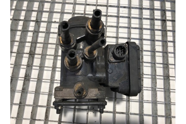 VALVE EBS MODULATOR SEMI TRAILER KRONE SDP27 4801020140 Packaging status replacement