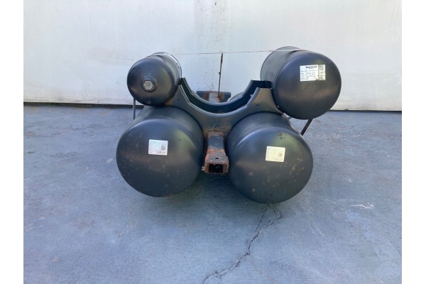 MERCEDES ATEGO II CYLINDERS AIR TANKS SET 2021 10L 25L 4L Catalog number of the part A3754322101 A0074325401 A3754321901