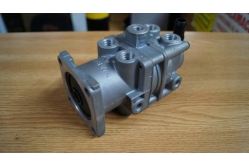 MAIN BRAKE VALVE WABCO 4613190087