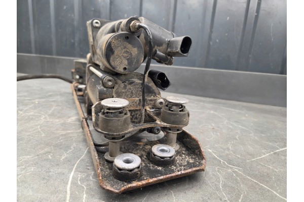 6789937 Suspension compressor BMW 5 E61 LCI LIFT Version European