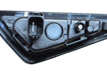 Intermitente con Cámara Derecho Tesla Model 3 / Y OE 1495865-20-D