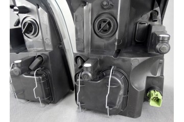 HEADLIGHT LEFT RIGHT FRONT LAMP FORD TRANSIT 06 Type of low beam headlights traditional halogen