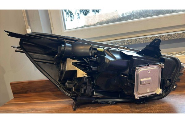 Magneti Marelli LPR692 Headlight RENAULT CLIO IV Catalog number of the original RENAULT 260601381R RENAULT 260605046R
