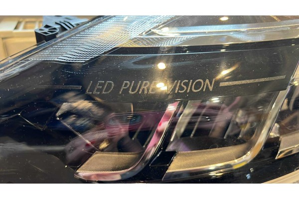 Magneti Marelli LPR692 Headlight RENAULT CLIO IV EAN GTIN 8001063942513