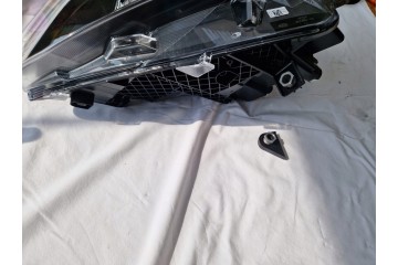 FRONT LAMP MERCEDES BENZ VITO V CLASS W447 2014 4479067700 Left Part manufacturer Hella