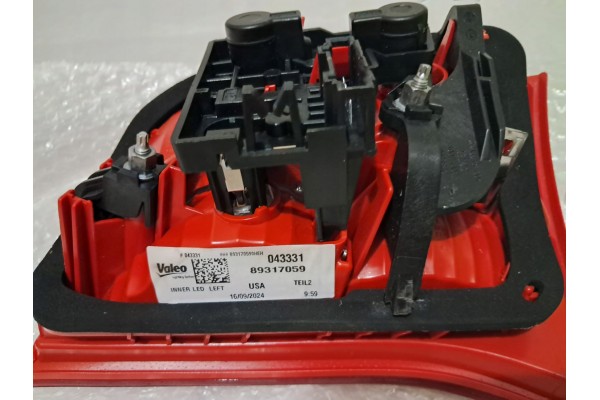 Multifunctional rear lamp Valeo 043331 Installation side left