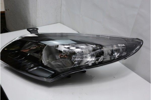 MAGNETI MARELLI HEADLIGHT LEFT RENAULT Type of low beam headlights traditional halogen