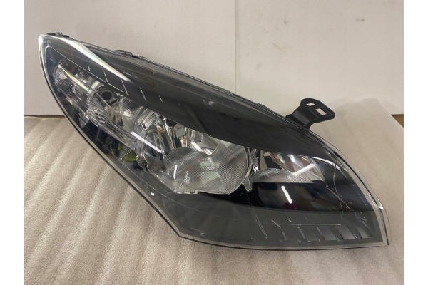 HEADLAMP RIGHT 711307023255 MAGNETI MARELLI Megane III Part manufacturer Magneti Marelli