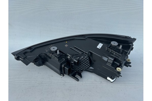 LAMP FRONT RIGHT AUDI A1 LIFT Part manufacturer Audi OE
