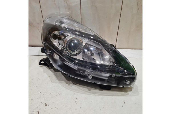 RENAULT CLIO III HEADLIGHT LAMP RIGHT VALEO 044056 Catalog number of the part 044056