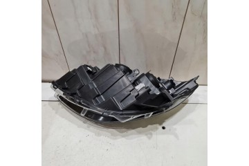 RENAULT CLIO III HEADLIGHT LAMP RIGHT VALEO 044056 Quality of parts according to GVO Q original with factory logo OEM OES