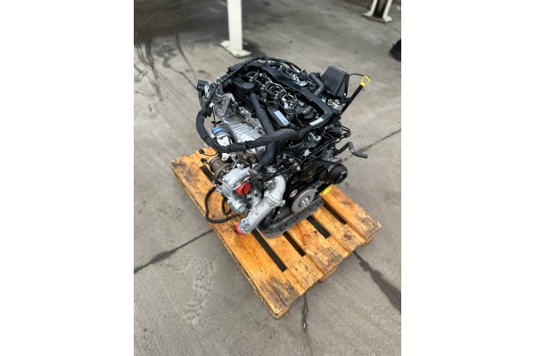 VITO 447 2 2 651 950 ENGINE perfect OM651950 651 warranty 76Tkm NEW