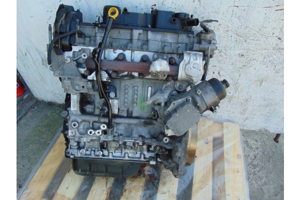 ENGINE POST FORD FIESTA MK7 1 4 TDCI AV2Q6007AA KVJA