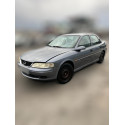 OPEL VECTRA B BERLINA Básico