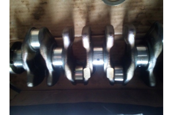 Toyota avensis t27 crankshaft connecting rod pistons 2zr 1 8 valvematic 147km Car type passenger cars