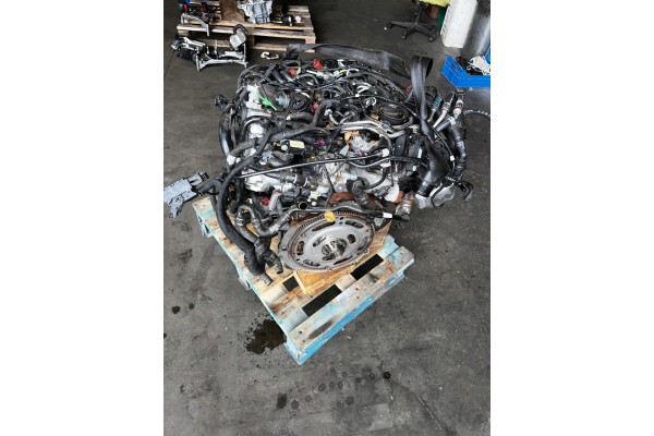 ENGINE DEU DEUA AUDI A4 Q5 2015 2 0 TDI 150HP IDEAL only 26 thousand km Part manufacturer Audi OE