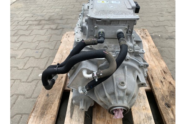 FORD MUSTANG MACH E 75 7kWh ELECTRIC MOTOR REAR Car type 4x4 SUV passenger cars