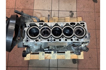 VOLVO V70 S80 XC70 XC60 ENGINE BOTTOM BLOCK D5244T14 Catalog number of the part D5244T14