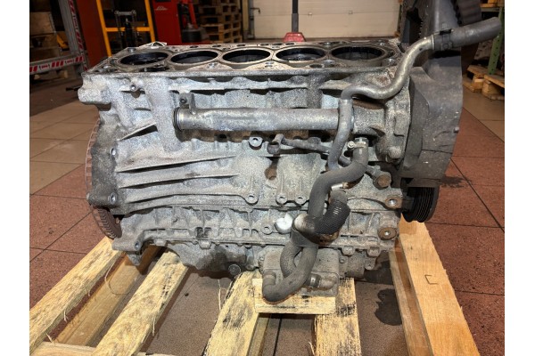 VOLVO V70 S80 XC70 XC60 ENGINE BOTTOM BLOCK D5244T14 Car type 4x4 SUV passenger cars