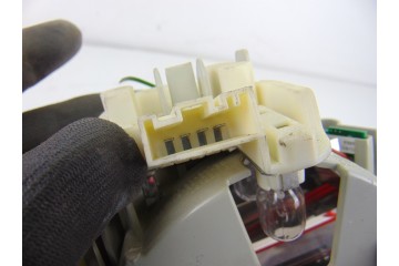  PILOTO TRASERO DERECHO INTERIOR BMW SERIE 3 BERLINA (E90) 320d 2010 148163 BMW - 1