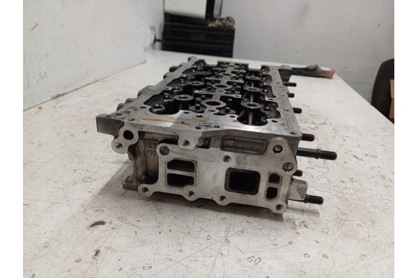 KIA SPORTAGE 3 III 10 2 0 CRDI ENGINE HEAD 221112F601 Car type 4x4 SUV cargo vans passenger cars