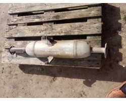toyota AURIS E18 II 13 18 1 33 99km middle exhaust