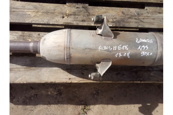 toyota AURIS E18 II 13 18 1 33 99km middle exhaust Car type passenger cars