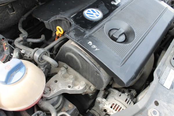 vw polo 4 9N complete engine 1 4 16v BBY Catalog number of the part 6Q01458043